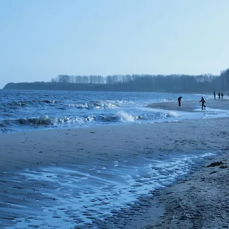 Modern In Brusow With Roofed Terrace Kröpelin