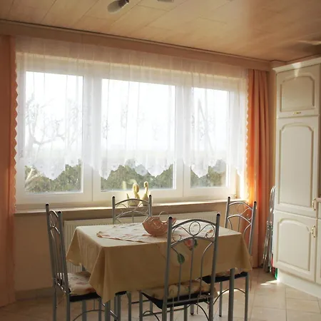 בית נופש Modern In Brusow With Roofed Terrace *