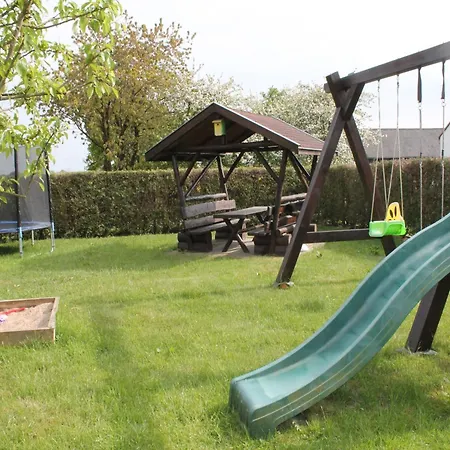 Modern In Brusow With Roofed Terrace בית נופש Kröpelin